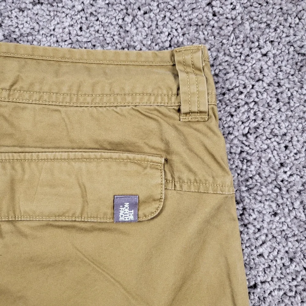 The North Face Mens Khaki Cotton Twill Hiking‎ Shorts T338 Regular Fit Size L